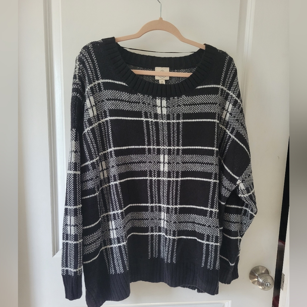 ST JOHNS BAY BLACK & WHITE SWEATER PULL ON 2X